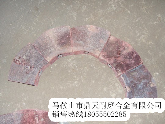 中聯(lián)重科攤鋪機絞龍葉輪、中聯(lián)重科瓦蓋、布料葉片供應處