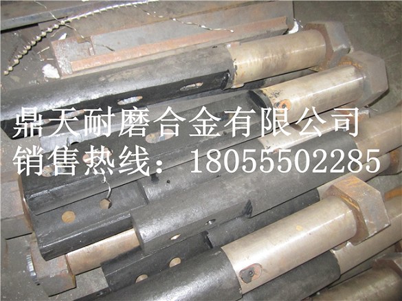 南方路機(jī)1500B雙臥軸攪拌機(jī)中間葉片、中刮刀、端襯板廠家電話